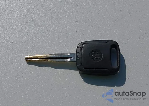 2005 Scion Tc from USA, damaged, VIN JTKDE177650012083